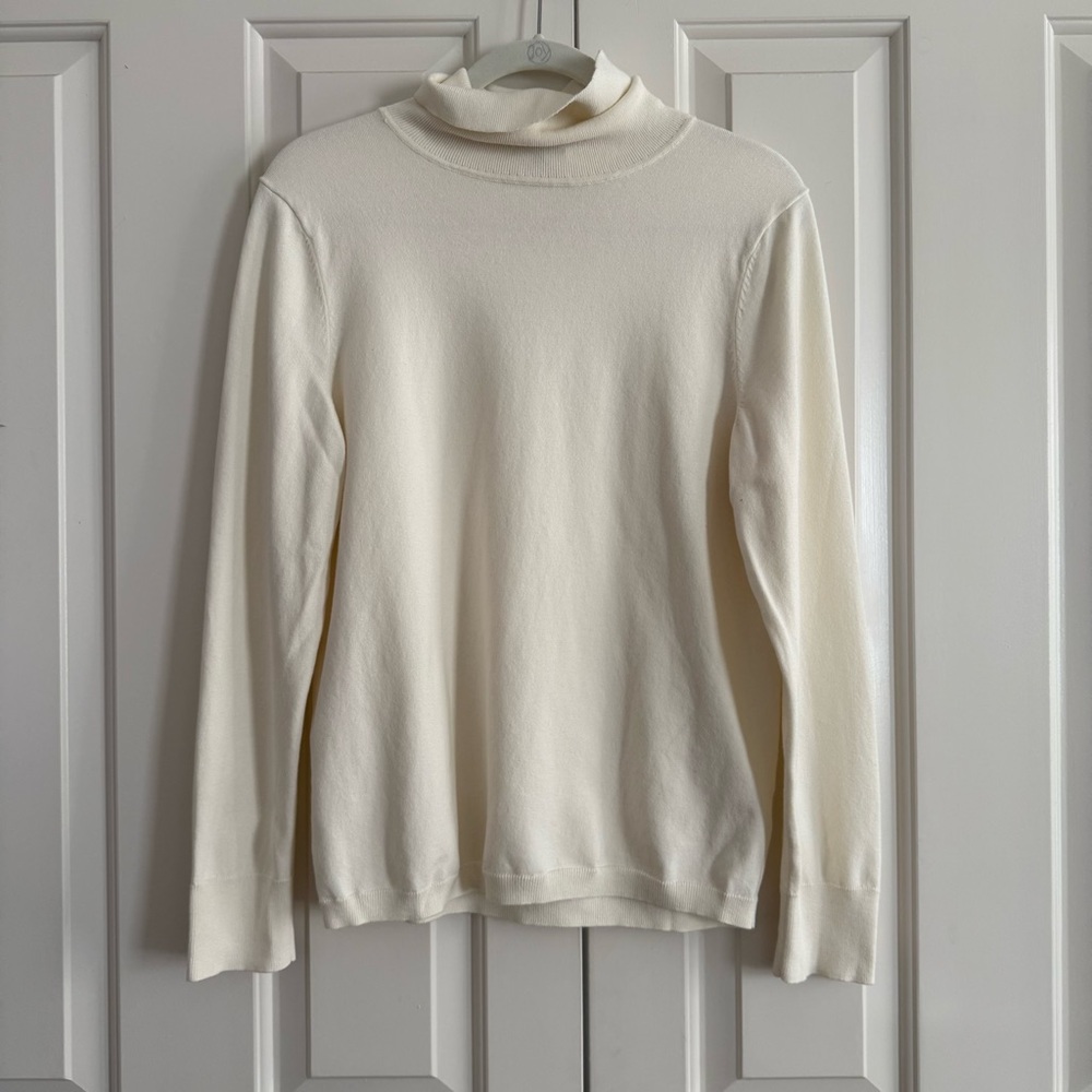 Buttery soft cream turtleneck 🥥🐇🤍